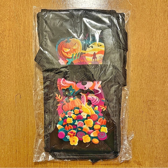 🎃 Magic Key 2023 Oogie Boogie Bash Treat Bag Tote Mickey Halloween - Picture 4 of 4